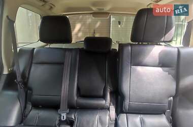 Позашляховик / Кросовер Mitsubishi Pajero Wagon 2013 в 