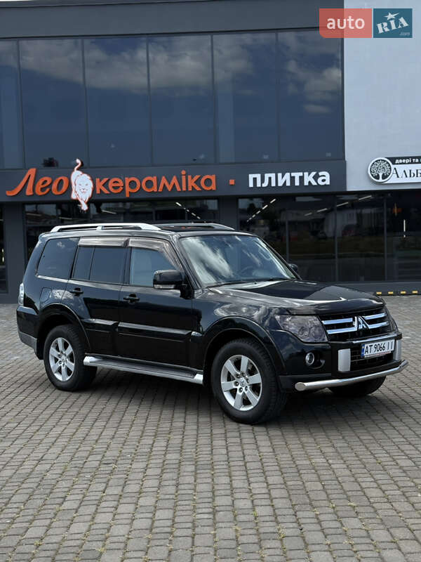 Внедорожник / Кроссовер Mitsubishi Pajero Wagon 2008 в 