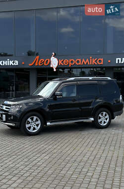 Внедорожник / Кроссовер Mitsubishi Pajero Wagon 2008 в 