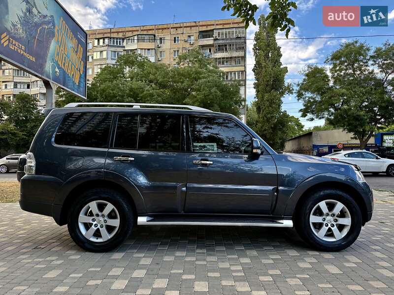 Позашляховик / Кросовер Mitsubishi Pajero Wagon 2008 в Одесі