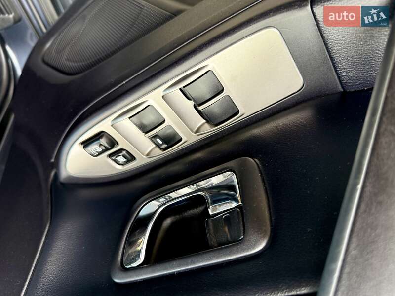 Позашляховик / Кросовер Mitsubishi Pajero Wagon 2008 в Одесі