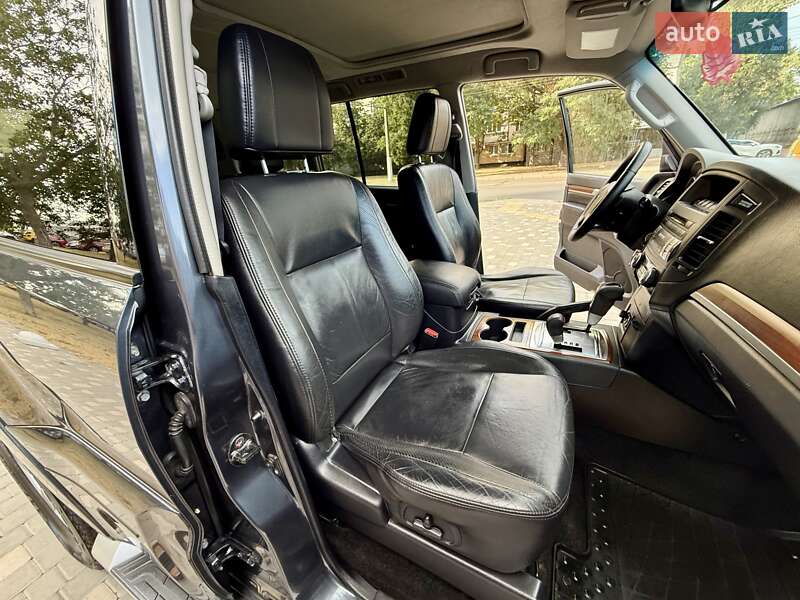 Позашляховик / Кросовер Mitsubishi Pajero Wagon 2008 в Одесі
