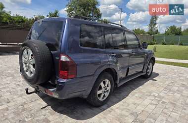 Внедорожник / Кроссовер Mitsubishi Pajero Wagon 2006 в 