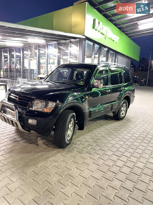 Внедорожник / Кроссовер Mitsubishi Pajero Wagon 2002 в Буче
