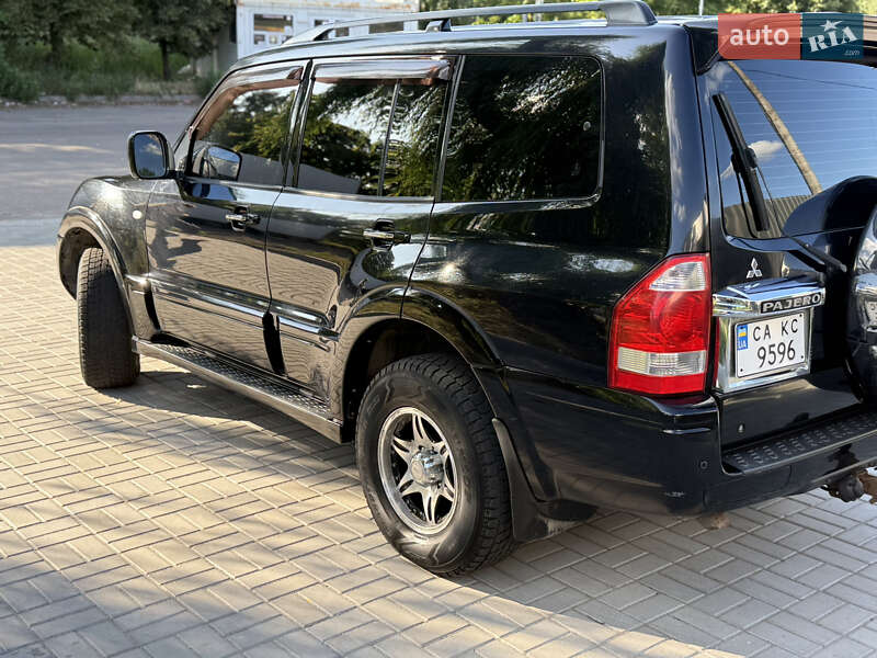 Внедорожник / Кроссовер Mitsubishi Pajero Wagon 2006 в Черкассах