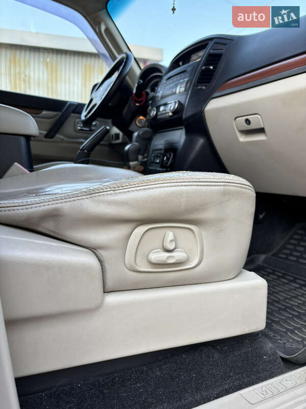Внедорожник / Кроссовер Mitsubishi Pajero Wagon 2007 в Харькове