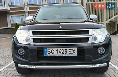 Внедорожник / Кроссовер Mitsubishi Pajero Wagon 2014 в 