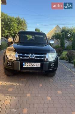 Позашляховик / Кросовер Mitsubishi Pajero Wagon 2008 в Гощі
