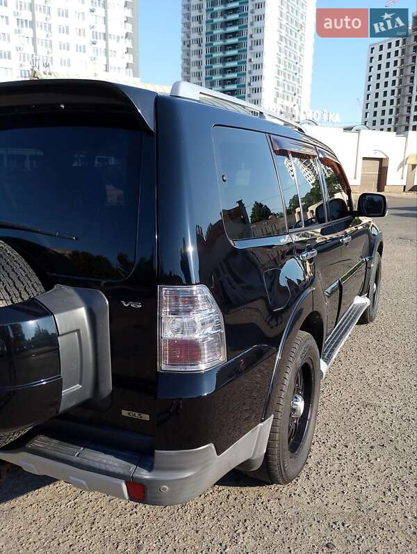 Внедорожник / Кроссовер Mitsubishi Pajero Wagon 2008 в Одессе