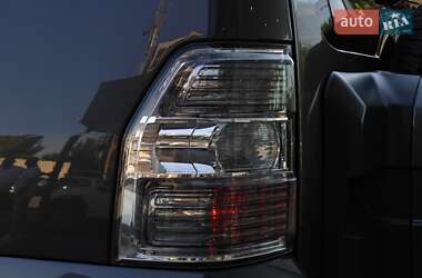 Внедорожник / Кроссовер Mitsubishi Pajero Wagon 2011 в 