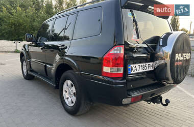 Внедорожник / Кроссовер Mitsubishi Pajero Wagon 2006 в 