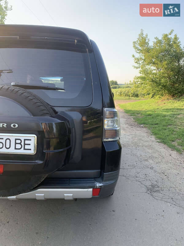 Позашляховик / Кросовер Mitsubishi Pajero Wagon 2007 в Умані фото 11 Позашляховик / Кросовер Mitsubishi Pajero Wagon 2007 в Умані