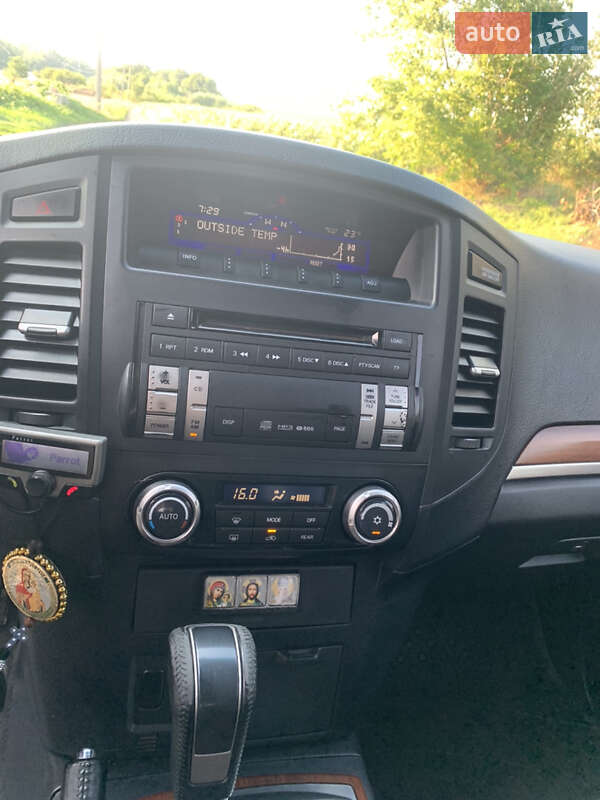 Позашляховик / Кросовер Mitsubishi Pajero Wagon 2007 в Умані фото 30 Позашляховик / Кросовер Mitsubishi Pajero Wagon 2007 в Умані