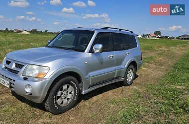 Внедорожник / Кроссовер Mitsubishi Pajero Wagon 2004 в Киеве