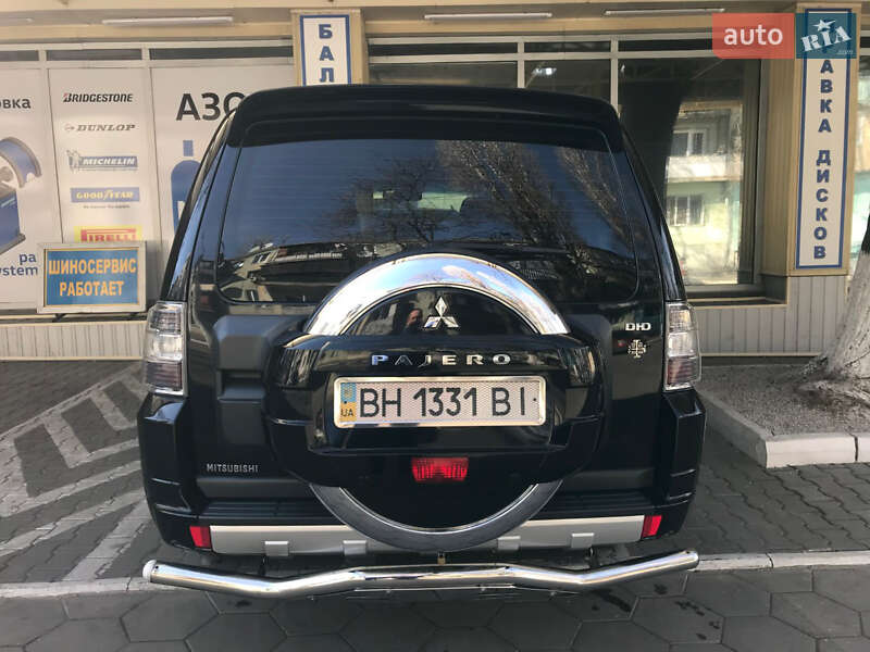 Позашляховик / Кросовер Mitsubishi Pajero Wagon 2011 в Одесі