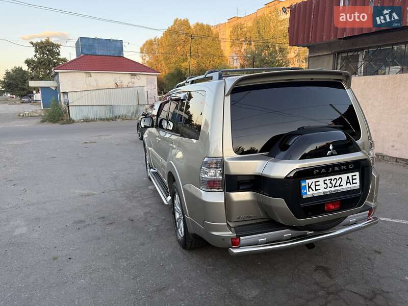 Внедорожник / Кроссовер Mitsubishi Pajero Wagon 2017 в Днепре