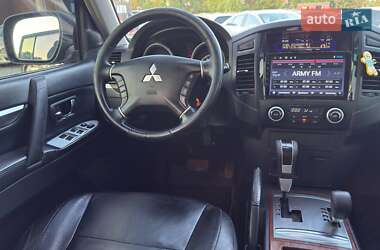 Внедорожник / Кроссовер Mitsubishi Pajero Wagon 2008 в 