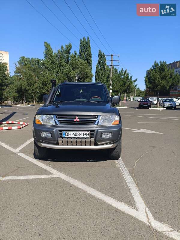 Внедорожник / Кроссовер Mitsubishi Pajero Wagon 2001 в Одессе