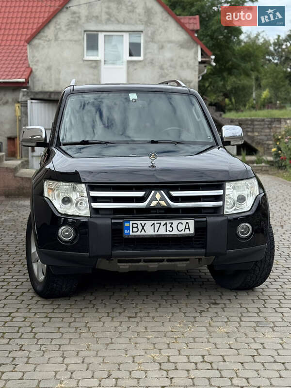 Внедорожник / Кроссовер Mitsubishi Pajero Wagon 2008 в 