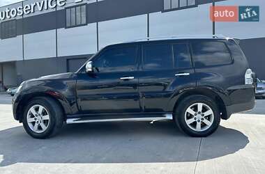 Внедорожник / Кроссовер Mitsubishi Pajero Wagon 2007 в 