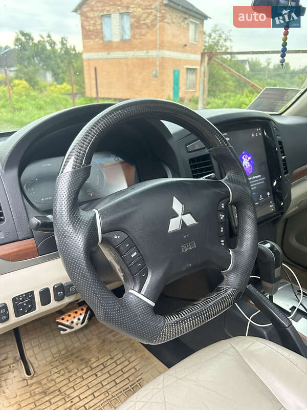 Внедорожник / Кроссовер Mitsubishi Pajero Wagon 2008 в Киеве фото 16 Внедорожник / Кроссовер Mitsubishi Pajero Wagon 2008 в Киеве