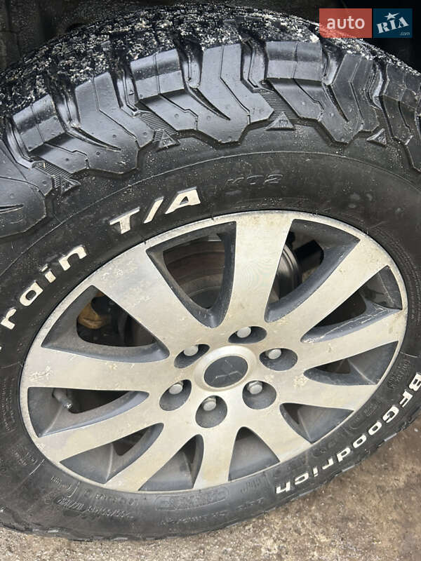 Внедорожник / Кроссовер Mitsubishi Pajero Wagon 2008 в Киеве фото 19 Внедорожник / Кроссовер Mitsubishi Pajero Wagon 2008 в Киеве