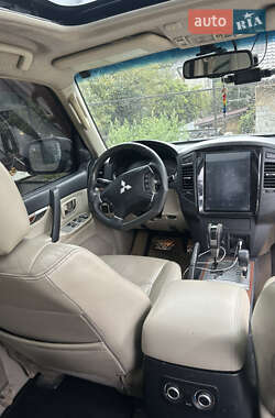 Внедорожник / Кроссовер Mitsubishi Pajero Wagon 2008 в 