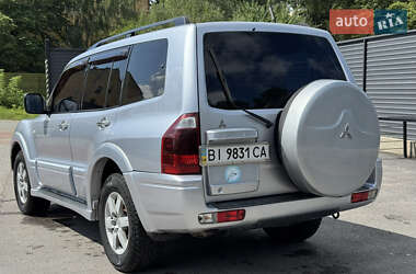 Внедорожник / Кроссовер Mitsubishi Pajero Wagon 2005 в 