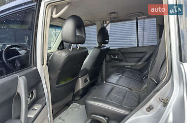 Внедорожник / Кроссовер Mitsubishi Pajero Wagon 2005 в 