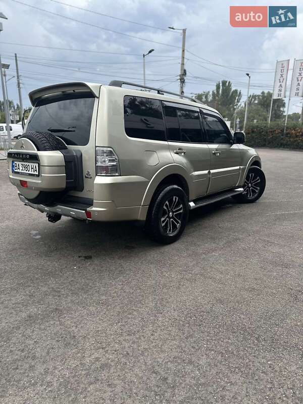 Позашляховик / Кросовер Mitsubishi Pajero Wagon 2010 в Кропивницькому фото 8 Позашляховик / Кросовер Mitsubishi Pajero Wagon 2010 в Кропивницькому
