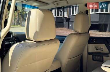 Внедорожник / Кроссовер Mitsubishi Pajero Wagon 2012 в 