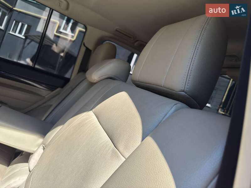 Внедорожник / Кроссовер Mitsubishi Pajero Wagon 2012 в Ахтырке
