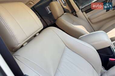 Внедорожник / Кроссовер Mitsubishi Pajero Wagon 2012 в 