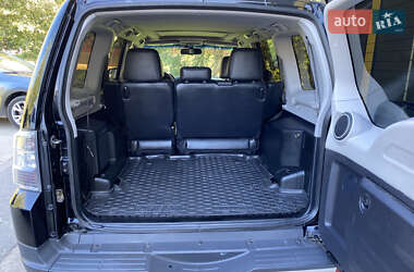 Внедорожник / Кроссовер Mitsubishi Pajero Wagon 2007 в 