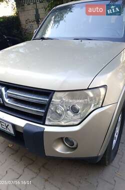 Позашляховик / Кросовер Mitsubishi Pajero Wagon 2007 в Сумах