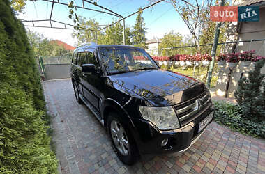 Внедорожник / Кроссовер Mitsubishi Pajero Wagon 2007 в 