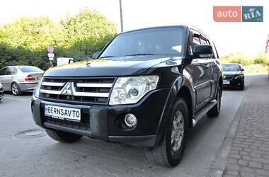 Внедорожник / Кроссовер Mitsubishi Pajero Wagon 2007 в 