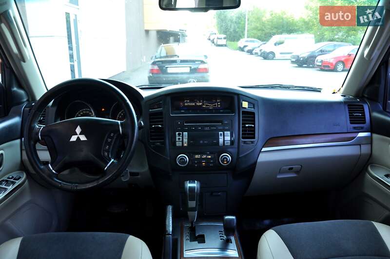Внедорожник / Кроссовер Mitsubishi Pajero Wagon 2007 в Львове