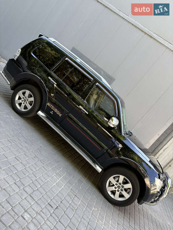Внедорожник / Кроссовер Mitsubishi Pajero Wagon 2007 в Одессе