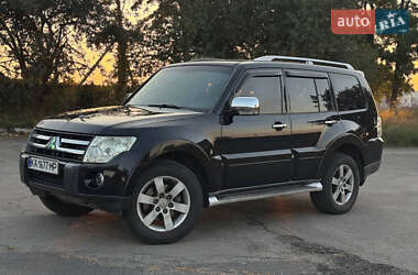 Внедорожник / Кроссовер Mitsubishi Pajero Wagon 2008 в Гадяче