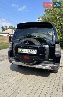 Позашляховик / Кросовер Mitsubishi Pajero Wagon 2008 в 