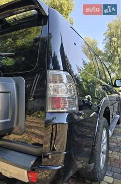 Внедорожник / Кроссовер Mitsubishi Pajero Wagon 2011 в 