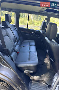 Внедорожник / Кроссовер Mitsubishi Pajero Wagon 2011 в 