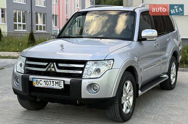 Внедорожник / Кроссовер Mitsubishi Pajero Wagon 2008 в 