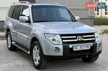 Внедорожник / Кроссовер Mitsubishi Pajero Wagon 2008 в 