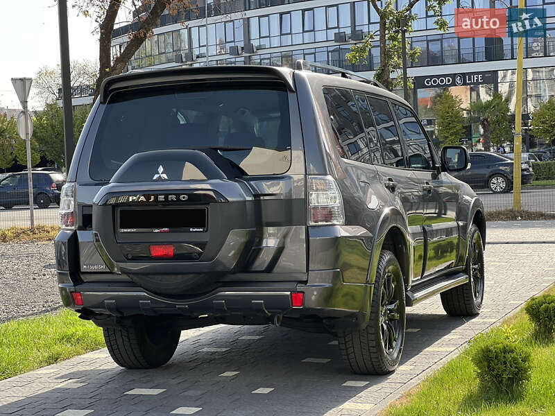 Внедорожник / Кроссовер Mitsubishi Pajero Wagon 2017 в Ужгороде