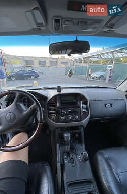 Внедорожник / Кроссовер Mitsubishi Pajero Wagon 2002 в 
