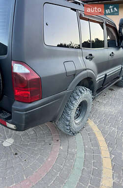 Внедорожник / Кроссовер Mitsubishi Pajero Wagon 2004 в 