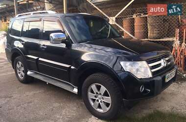 Внедорожник / Кроссовер Mitsubishi Pajero Wagon 2008 в Киеве