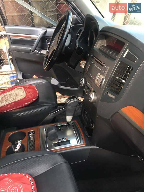 Внедорожник / Кроссовер Mitsubishi Pajero Wagon 2008 в Киеве